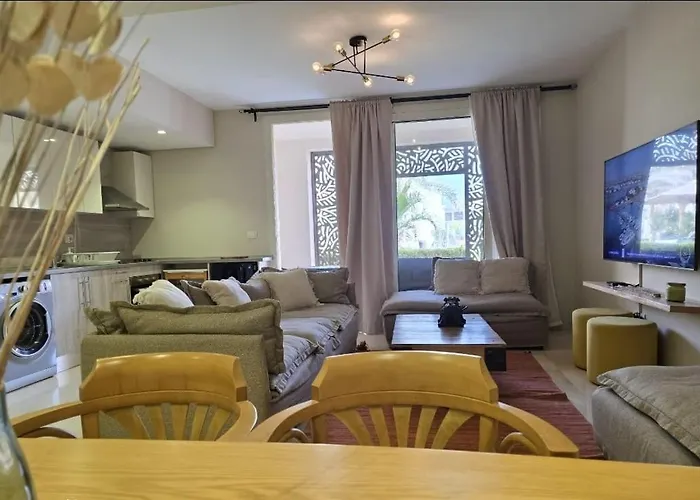 Mangroovy -2br Gf Hacienda House Pool & Access Appartement
